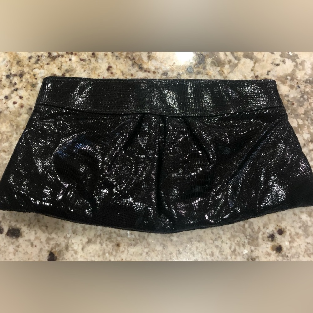 LAUREN MERKIN small black leather hinged clutch in excellent condition